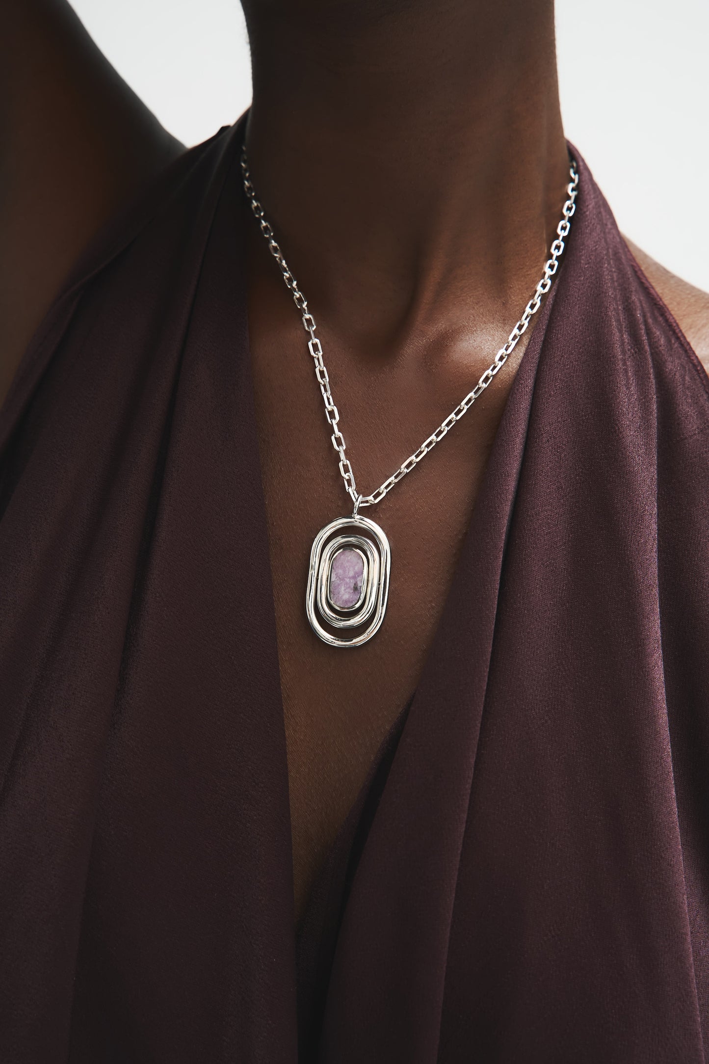 RADIANT AURA PENDANT