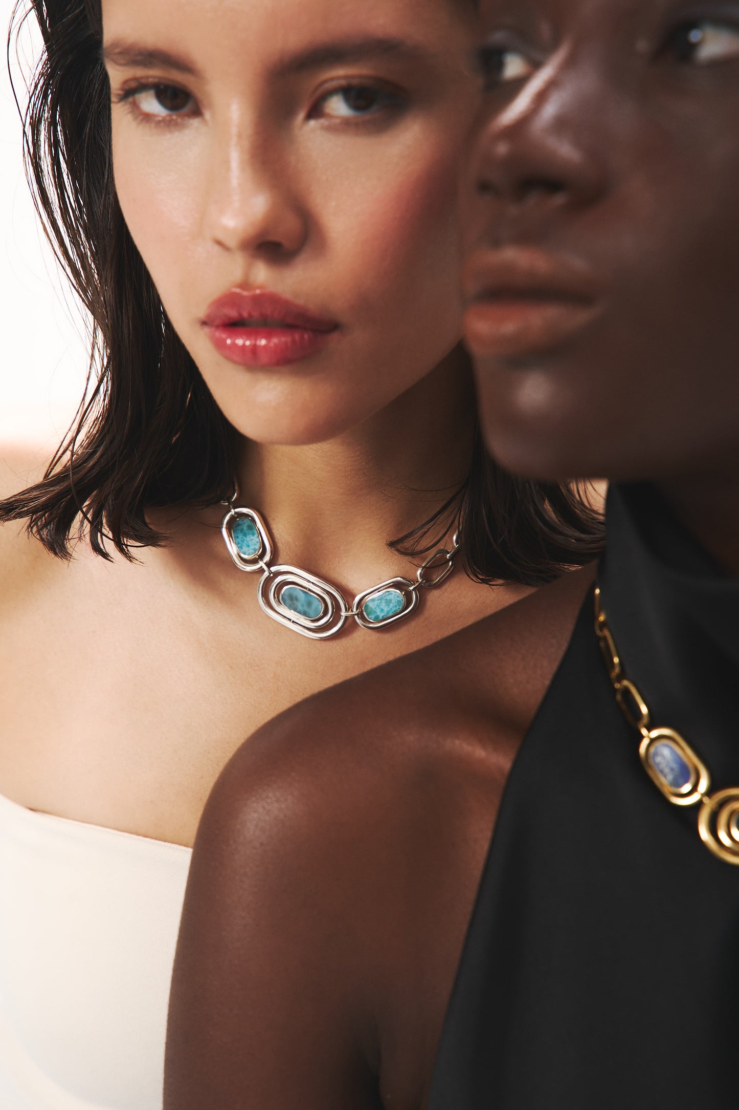 AURA Choker Radiant Halo